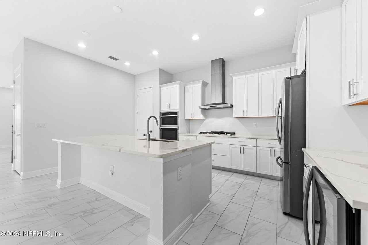 467 Rum Runner Way - Photo 5 of 33
