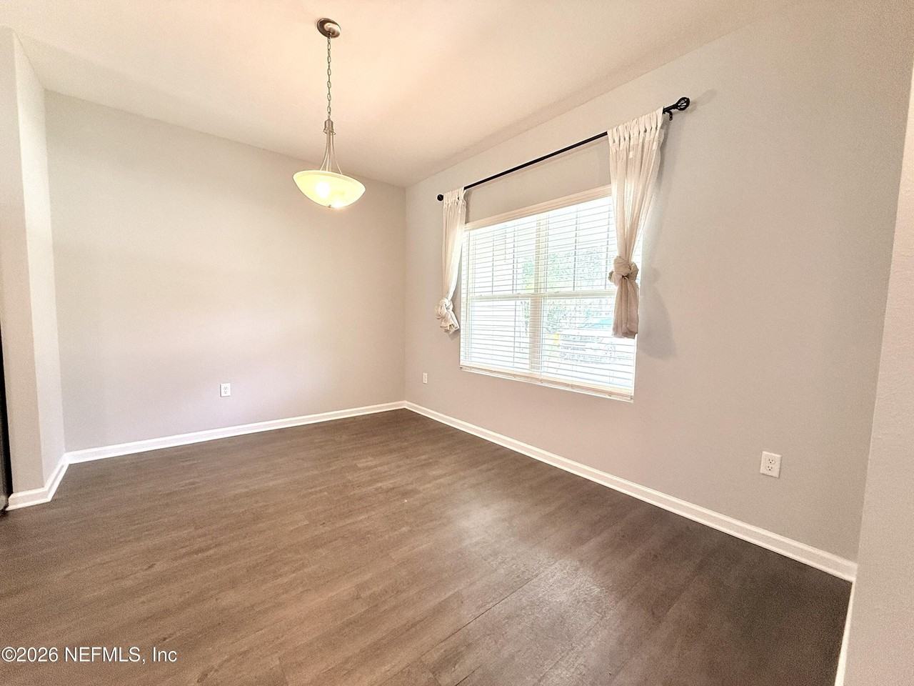 6822 Mcmullin St - Photo 5 of 24