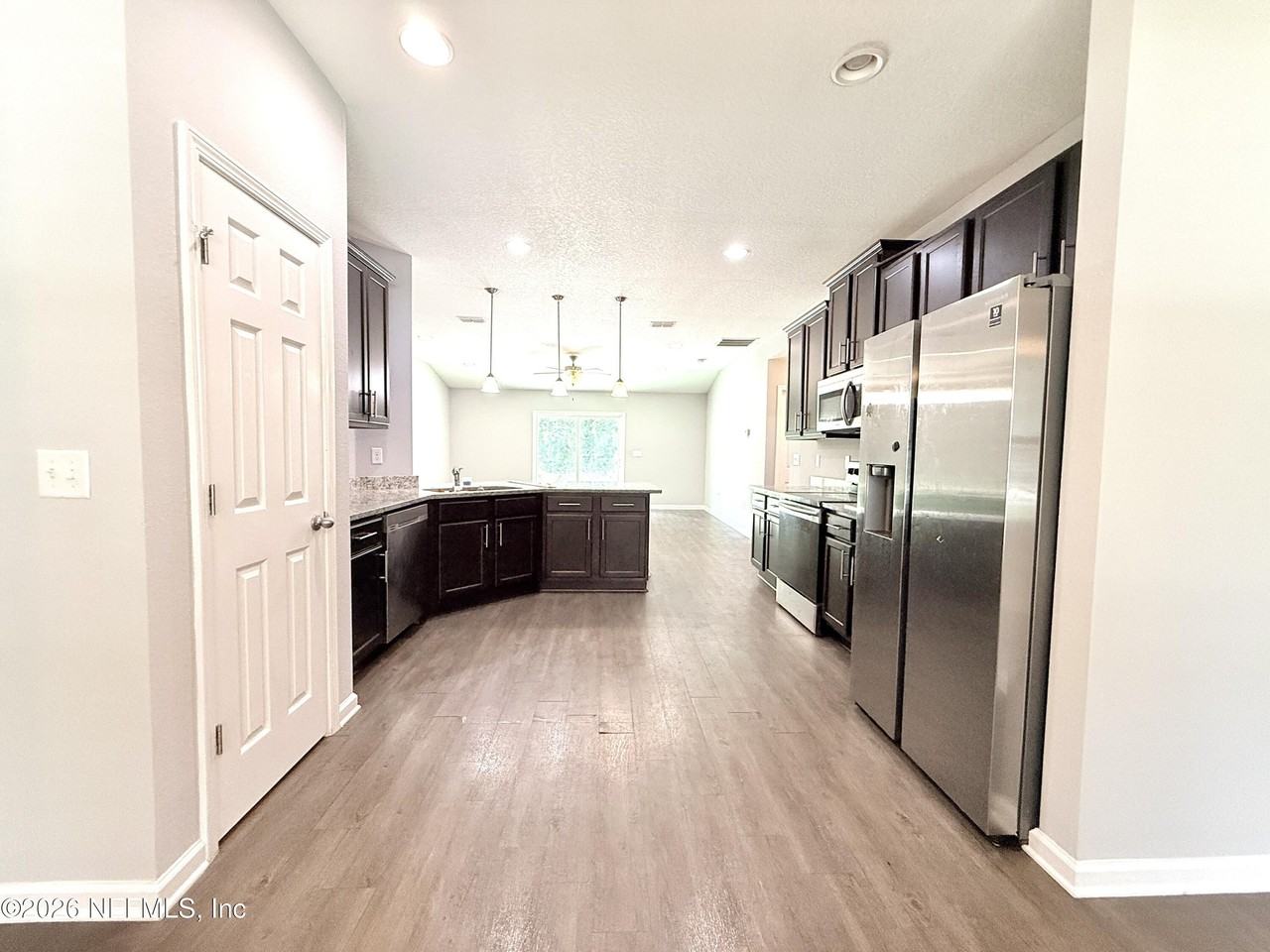 6822 Mcmullin St - Photo 6 of 24