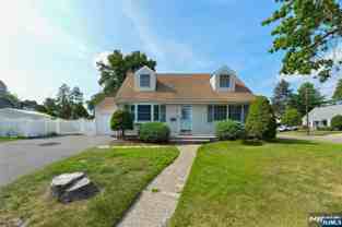32-09 Heywood Ave - Photo 1 of 1