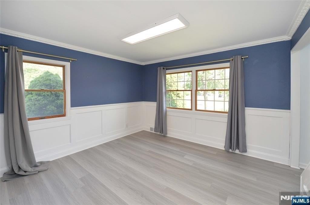 32-09 Heywood Ave - Photo 5 of 24