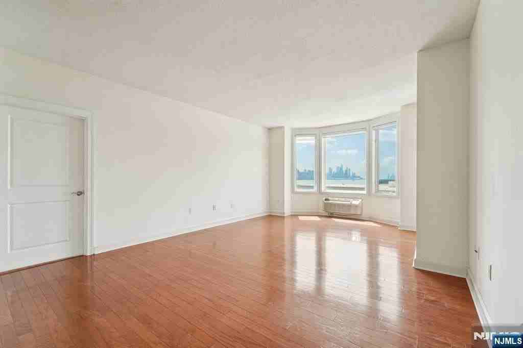 5311 City Pl - Photo 4 of 29