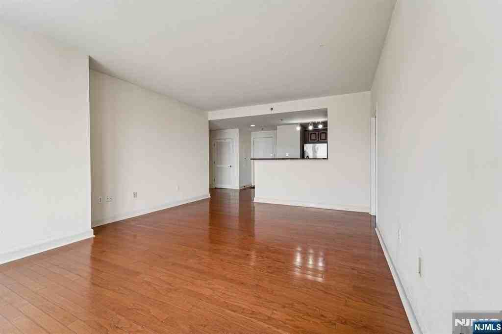 5311 City Pl - Photo 5 of 29