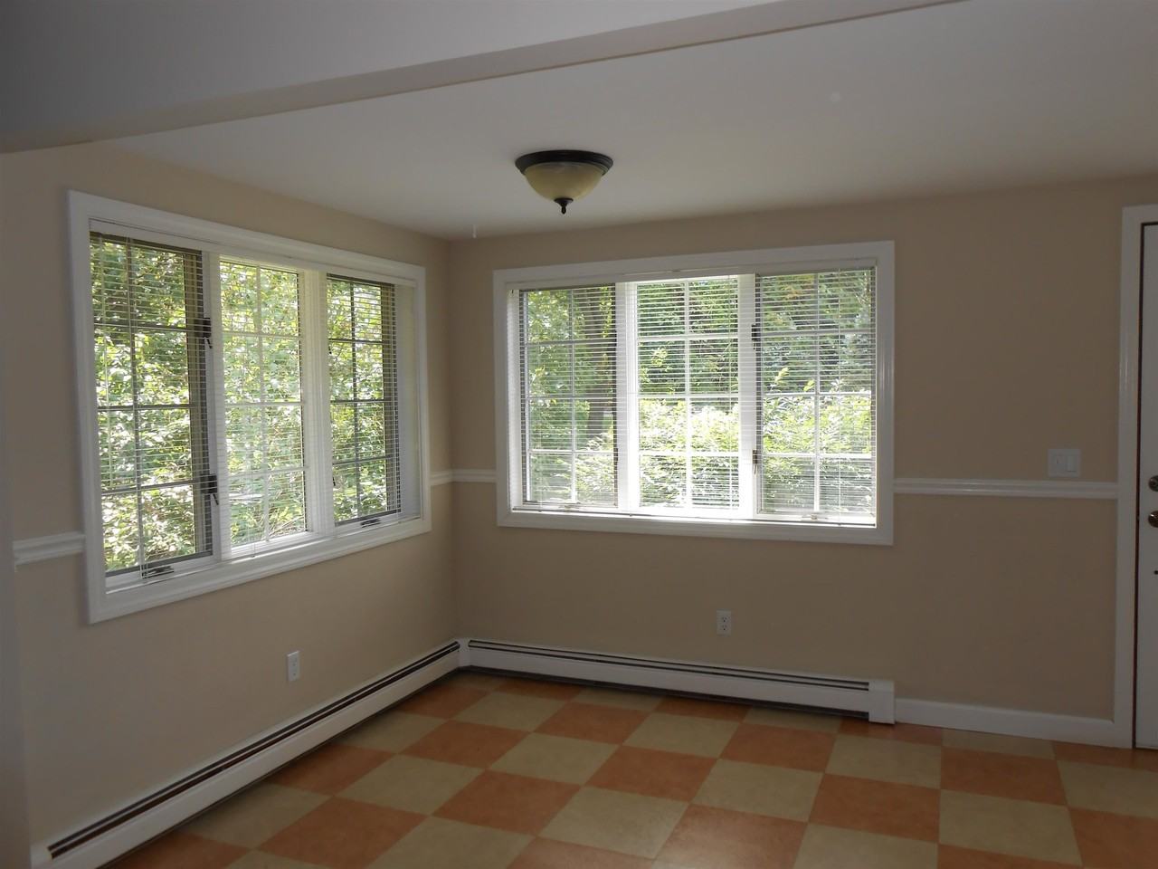 1651 River Rd - Photo 7 of 12