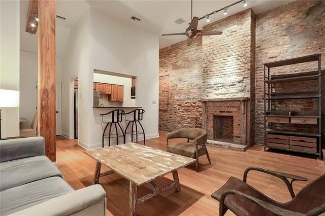 520 Saint Philip St #6 - Photo 5 of 12