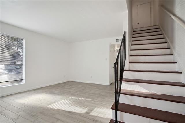 424 Deckbar Ave #D - Photo 4 of 16