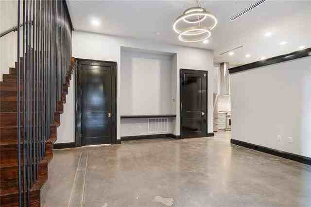 419 Carondelet St #PHB - Photo 5 of 47