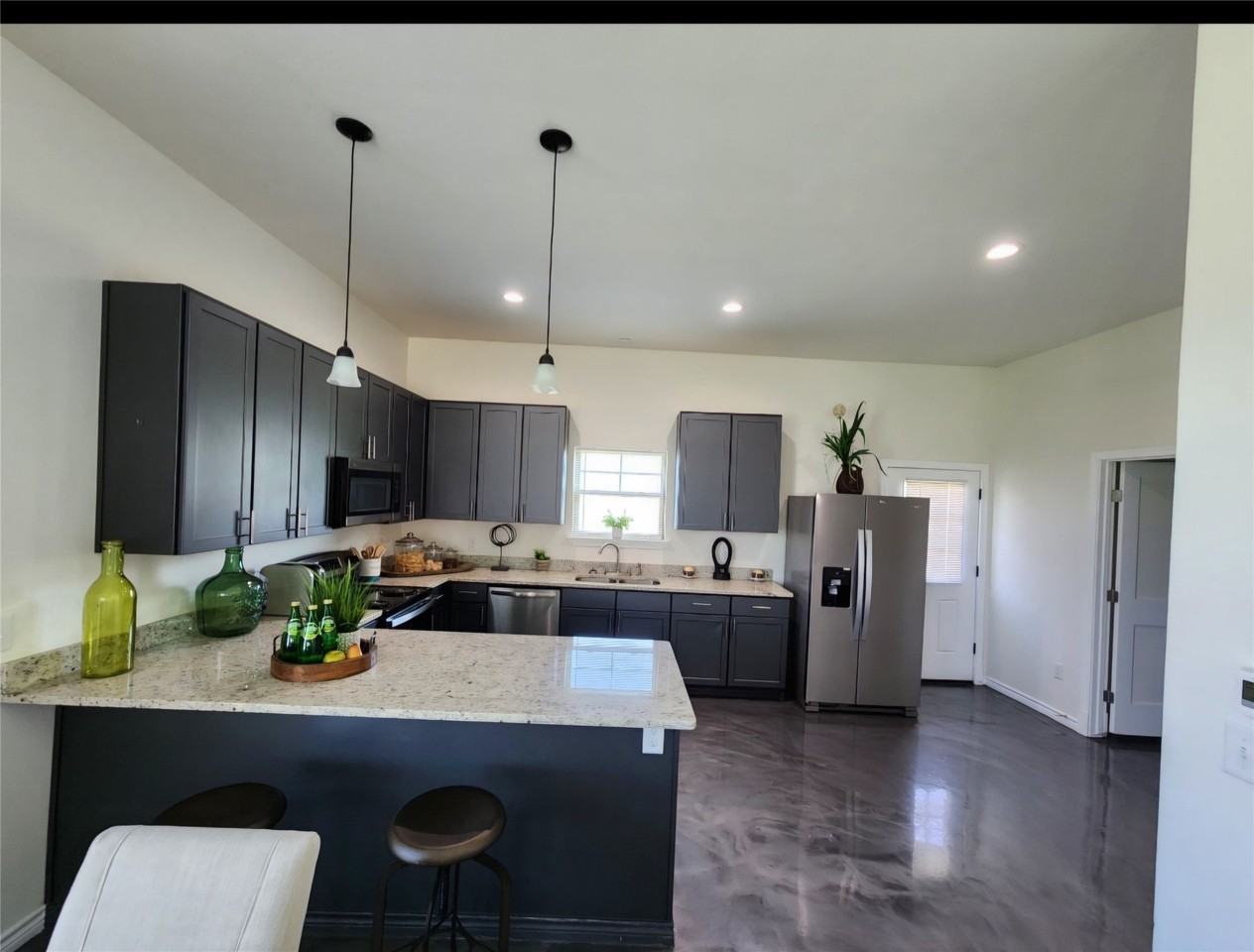 104 Perch Dr - Photo 7 of 15