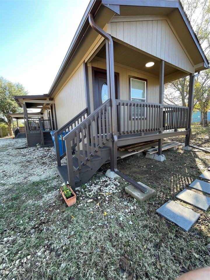 110 Crockett St #A - Photo 2 of 17