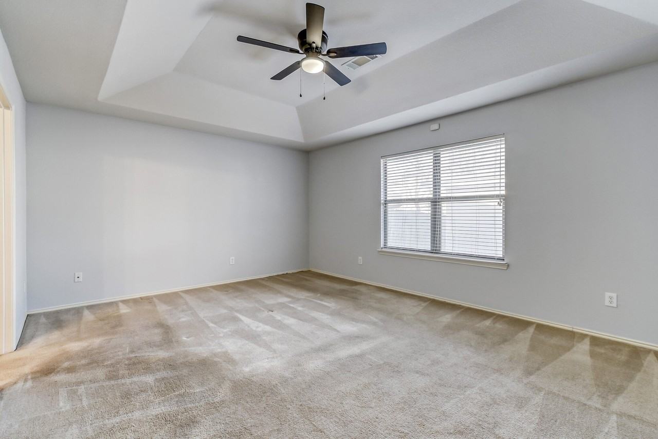 5832 Arena Cir - Photo 6 of 17