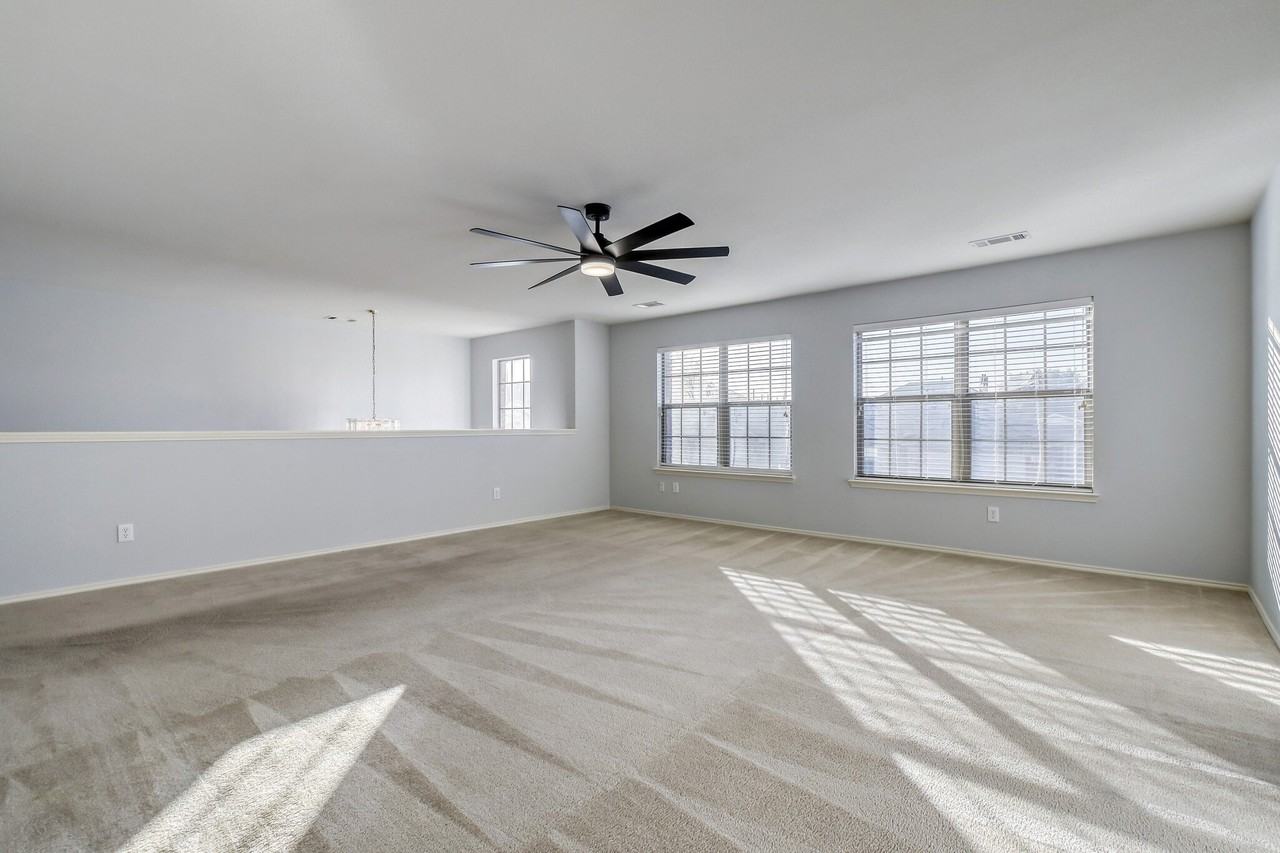 5832 Arena Cir - Photo 7 of 17