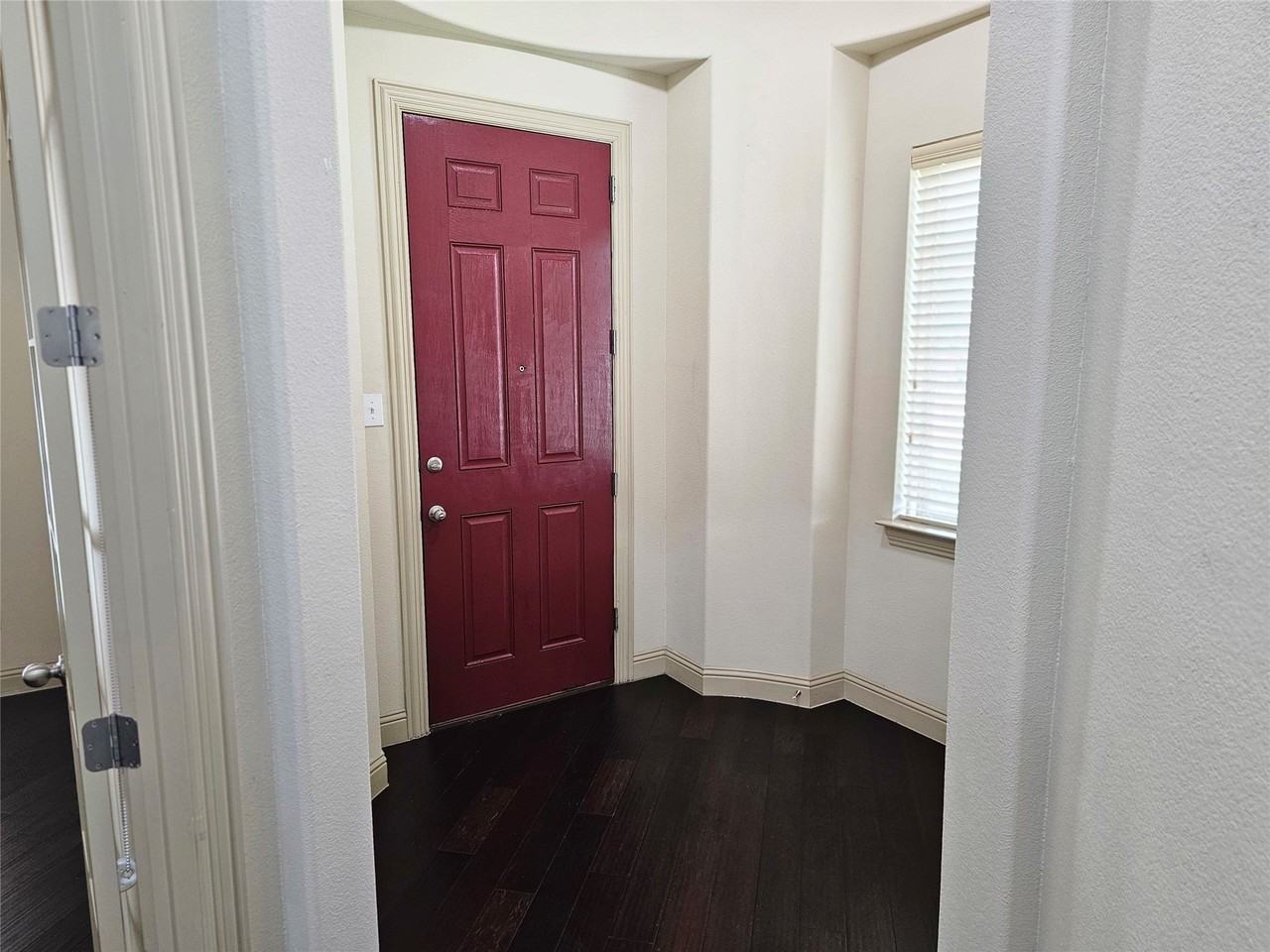 4012 Eaton Park Dr - Photo 3 of 23