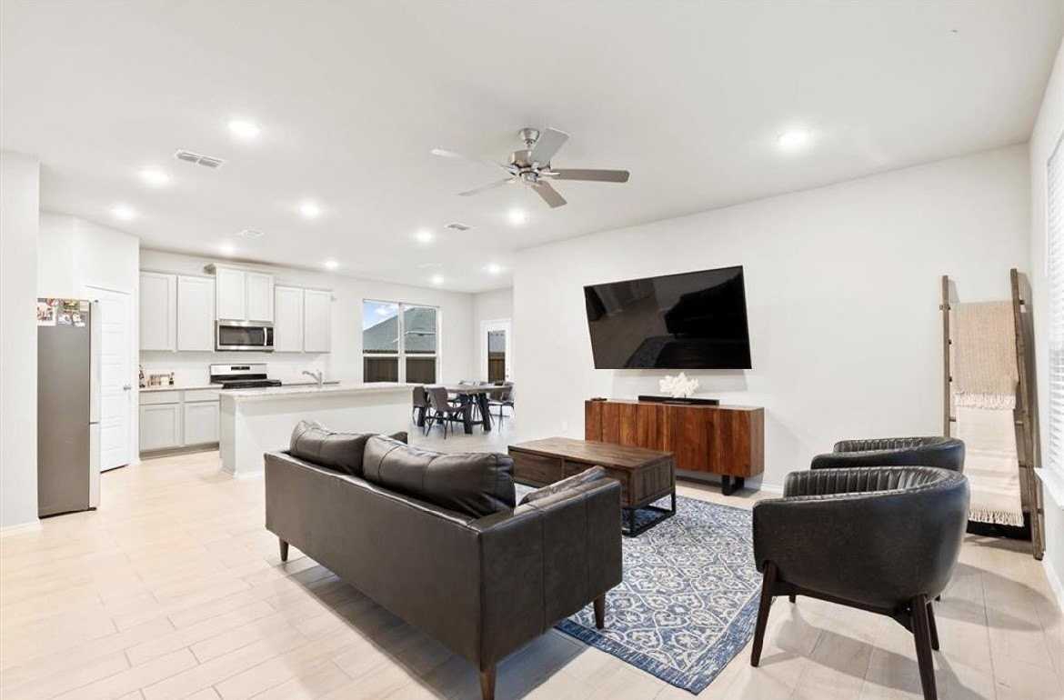 759 Gentle Bird Dr - Photo 5 of 30
