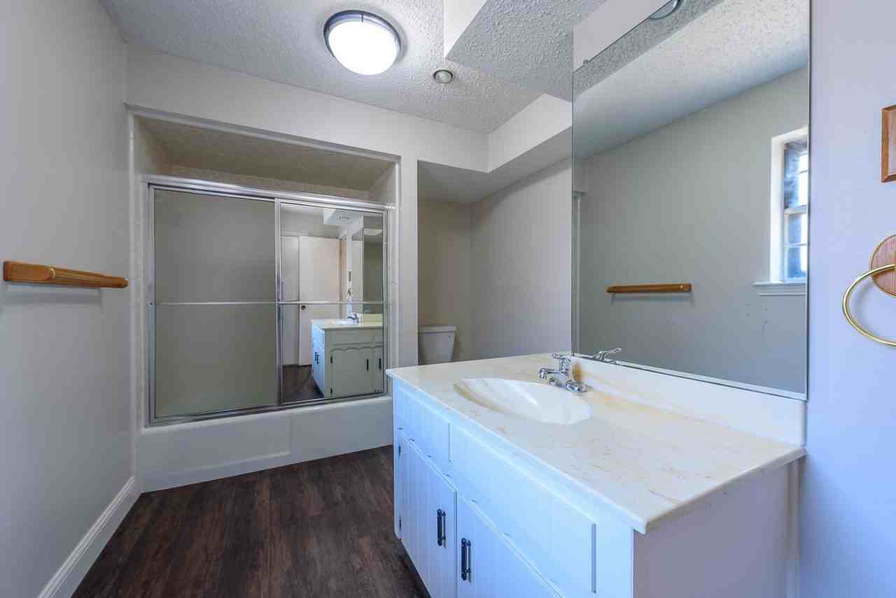 1915 Wendy St - Photo 7 of 11