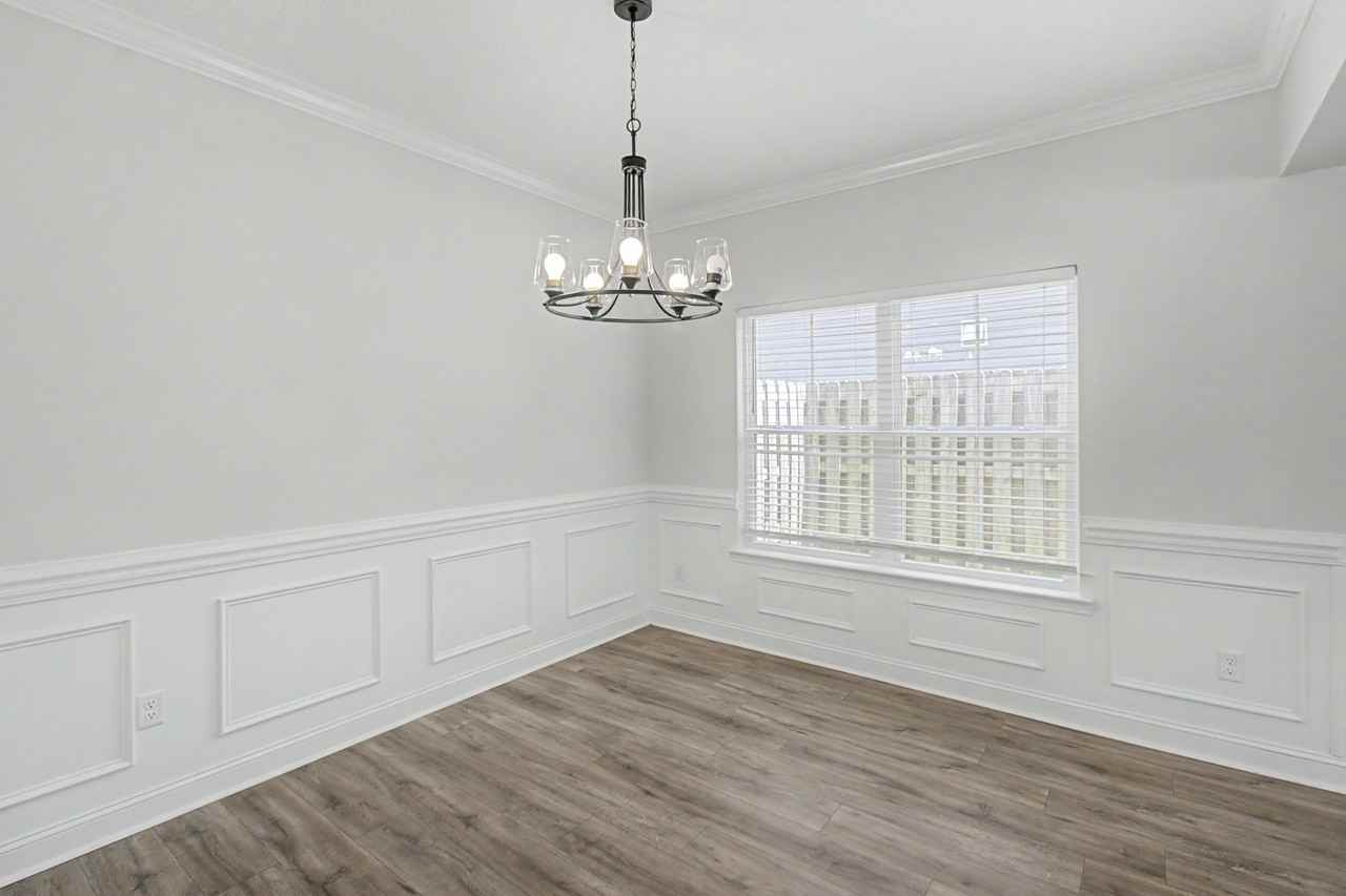 156 Hamlet Ct #1 - Photo 2 of 33