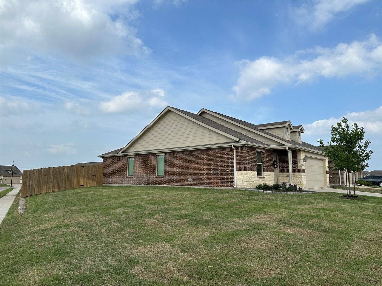 1638 Rosy Finch Dr - Photo 2 of 30