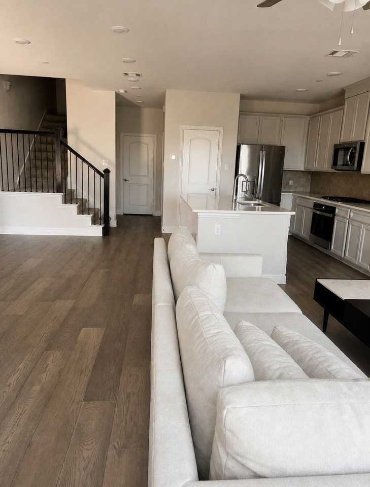 7849 Sunset Blvd - Photo 3 of 13