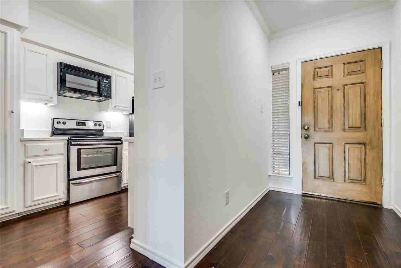 4510 Druid Ln #201 - Photo 2 of 14