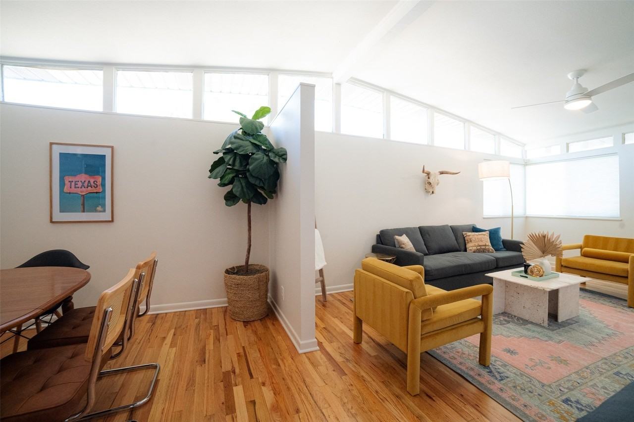 3259 Binyon Ave - Photo 3 of 24