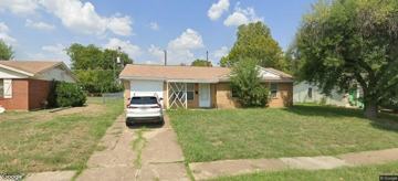 featured image of 2529 Rutgers Dr