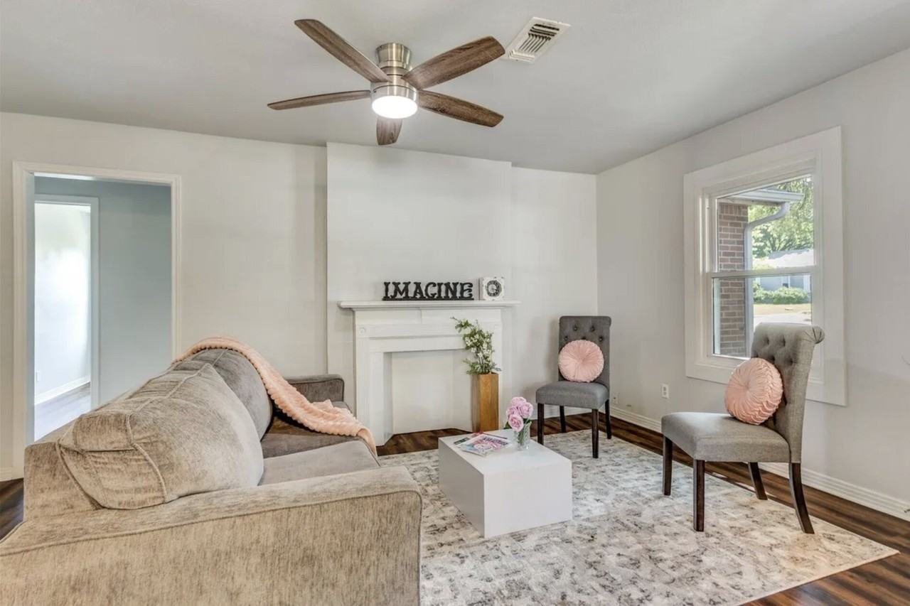 3241 Sandage Ave - Photo 6 of 25