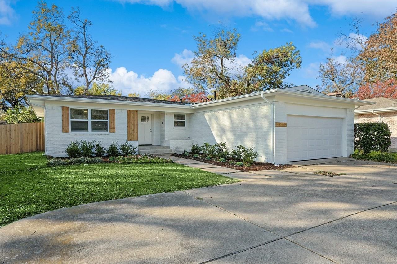 6912 Clemson Dr - Photo 4 of 39