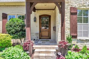 featured image of 6811 Deloache Ave