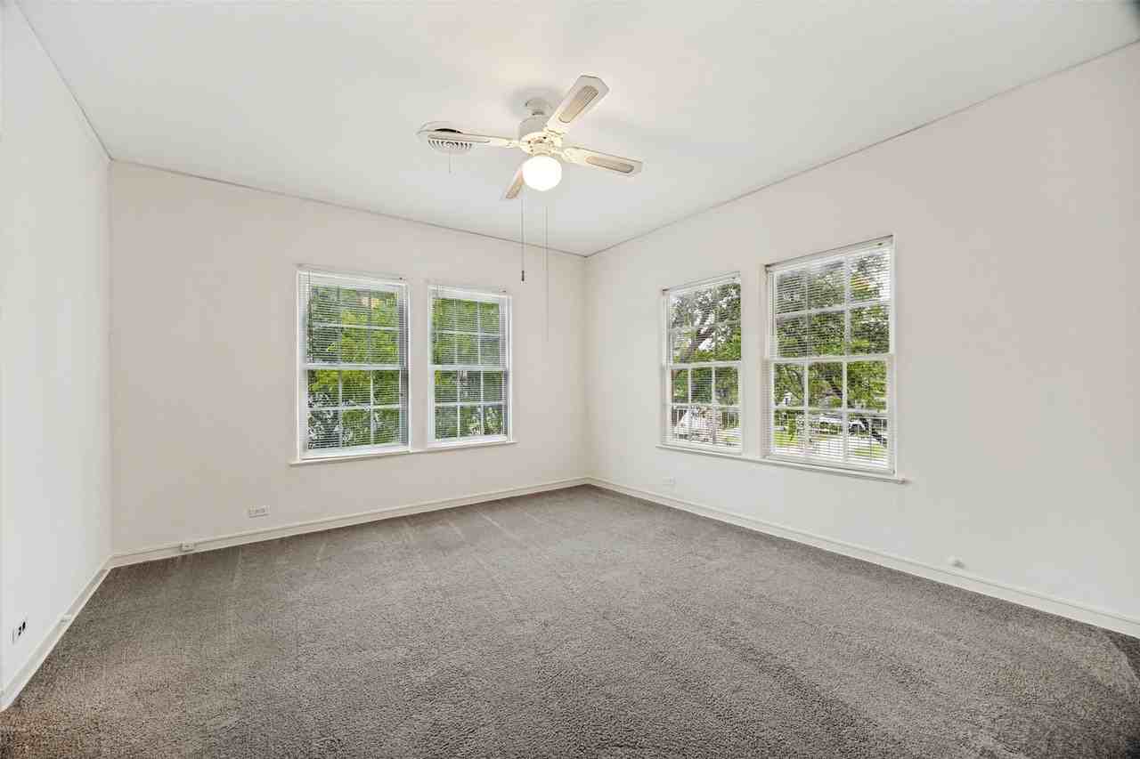 4418 University Blvd - Photo 7 of 13