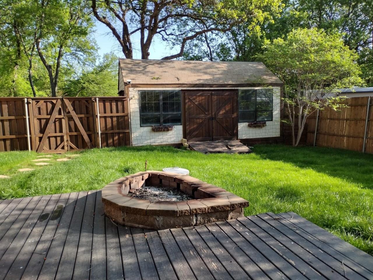 9 Oak Cir - Photo 2 of 18