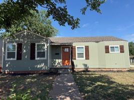 featured image of 234 Clyde St
