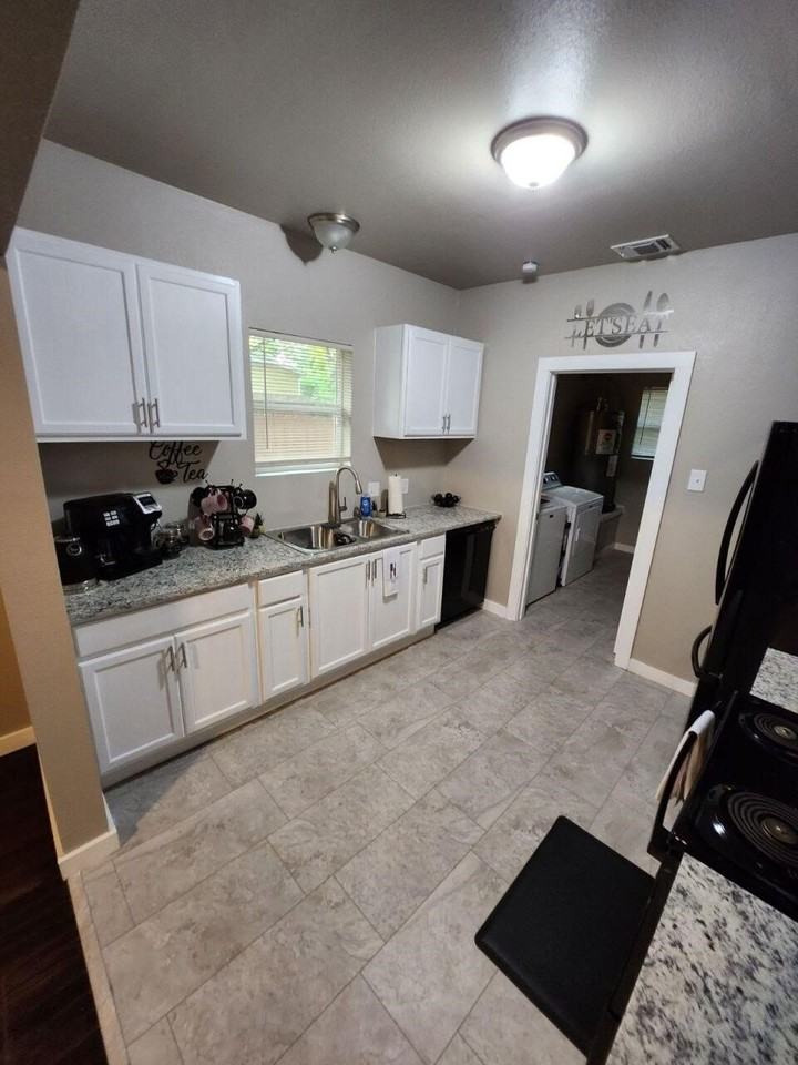 3736 Colonial Ave - Photo 4 of 9