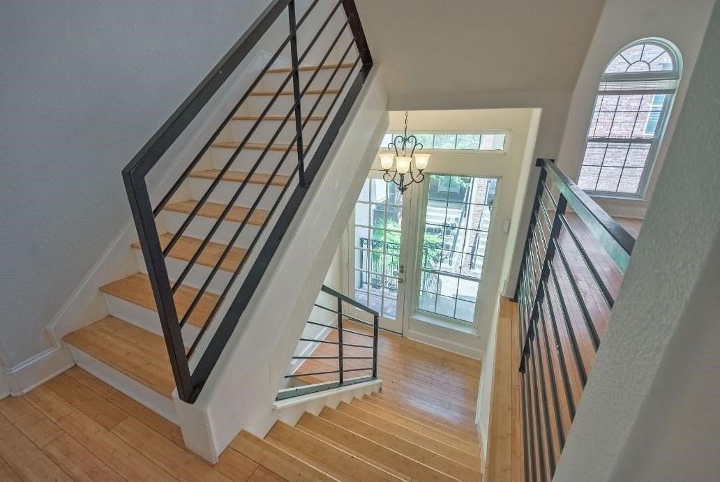 5713 Lewis St - Photo 4 of 38