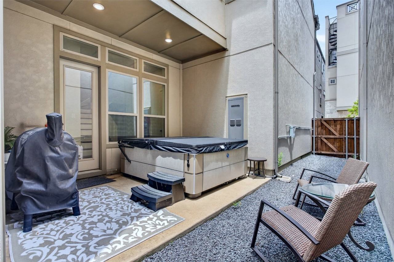 5137 Artemesia Ln - Photo 2 of 24