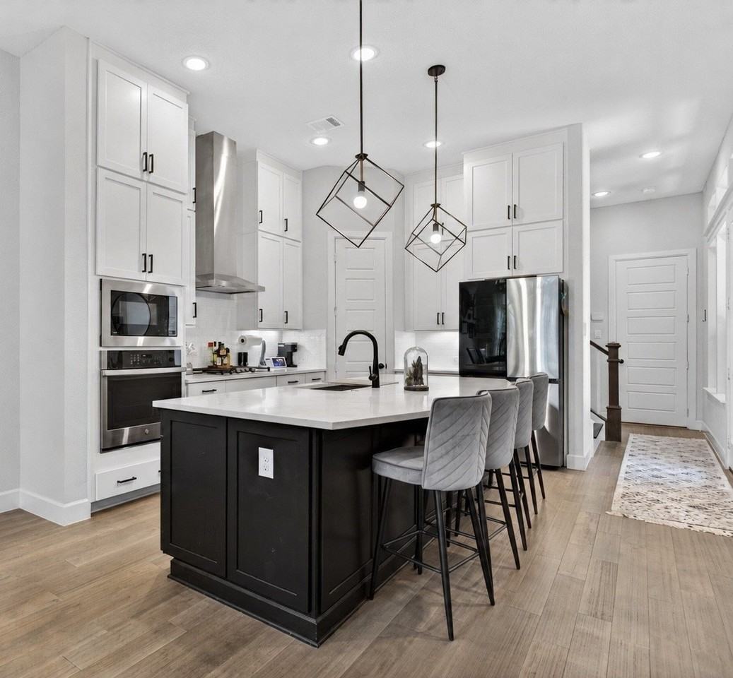 5137 Artemesia Ln - Photo 4 of 24