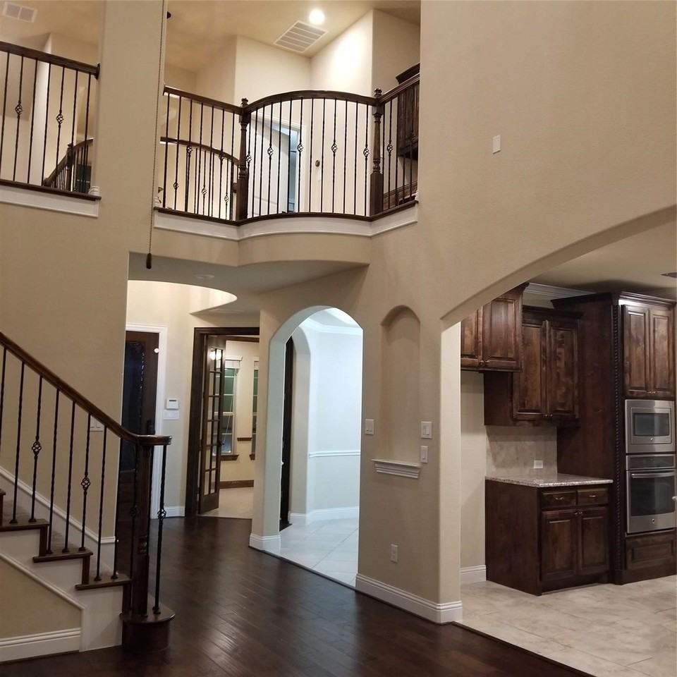 6905 Benjamin Way - Photo 5 of 23