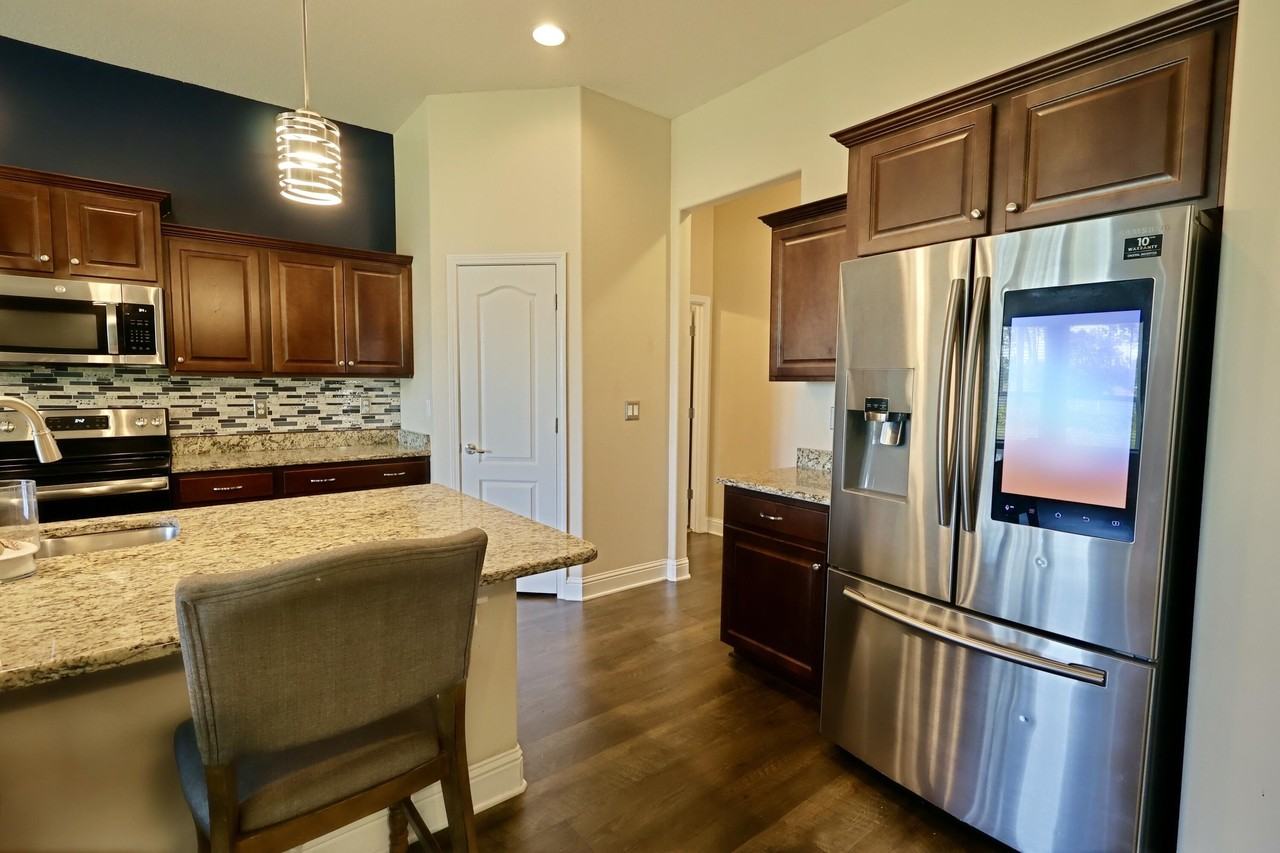 8143 Verano St - Photo 7 of 38