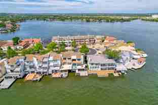 1301 The Cape Rd #6 - Photo 1 of 1