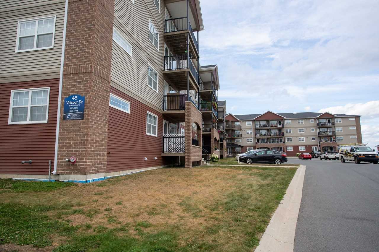 45 Valcour Drive #108 - Photo 4 of 9