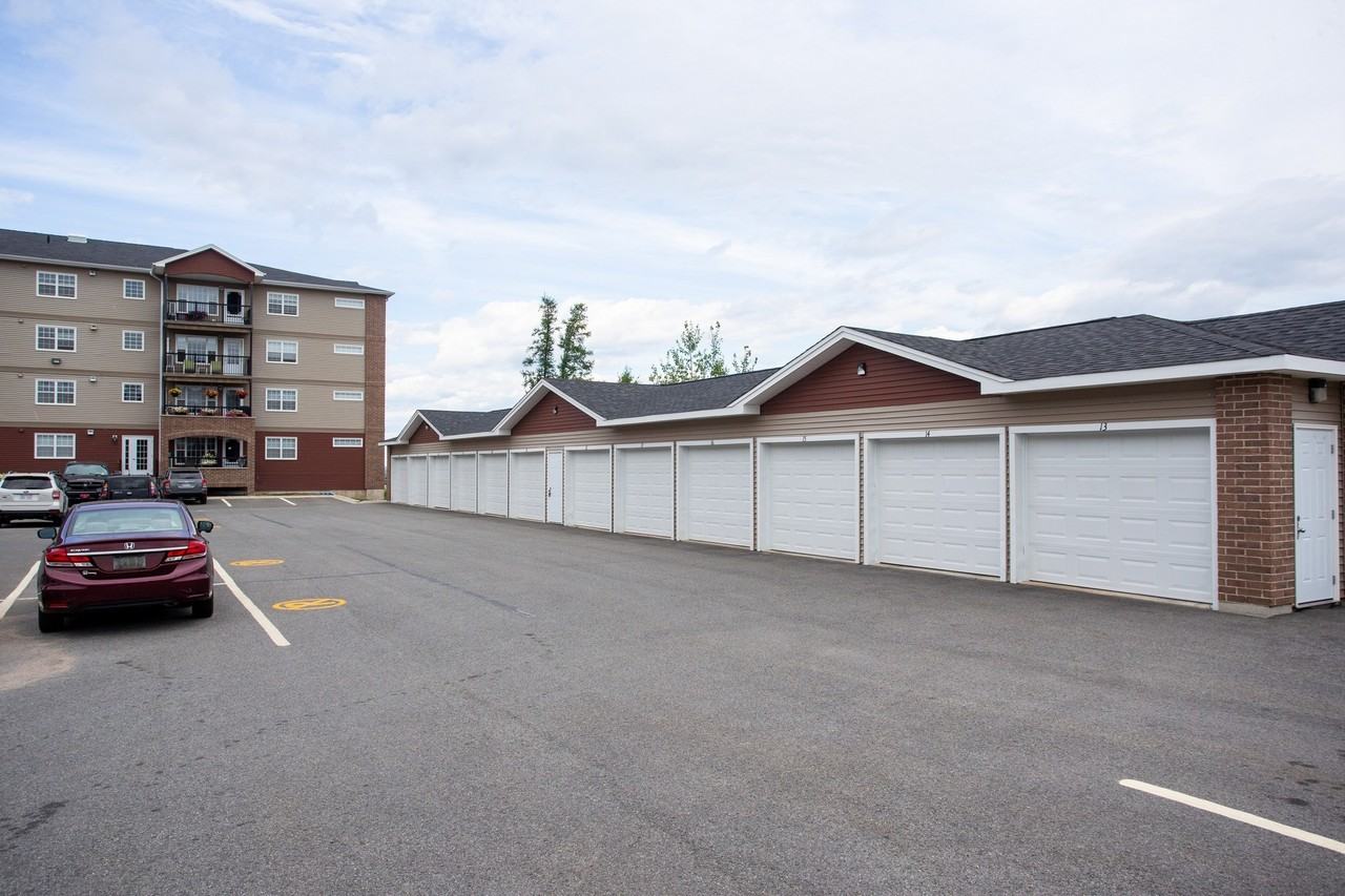 45 Valcour Drive #108 - Photo 5 of 9