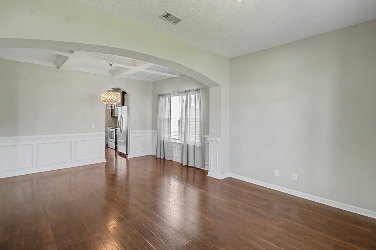 976 Oak Crest Dr #1 - Photo 2 of 46