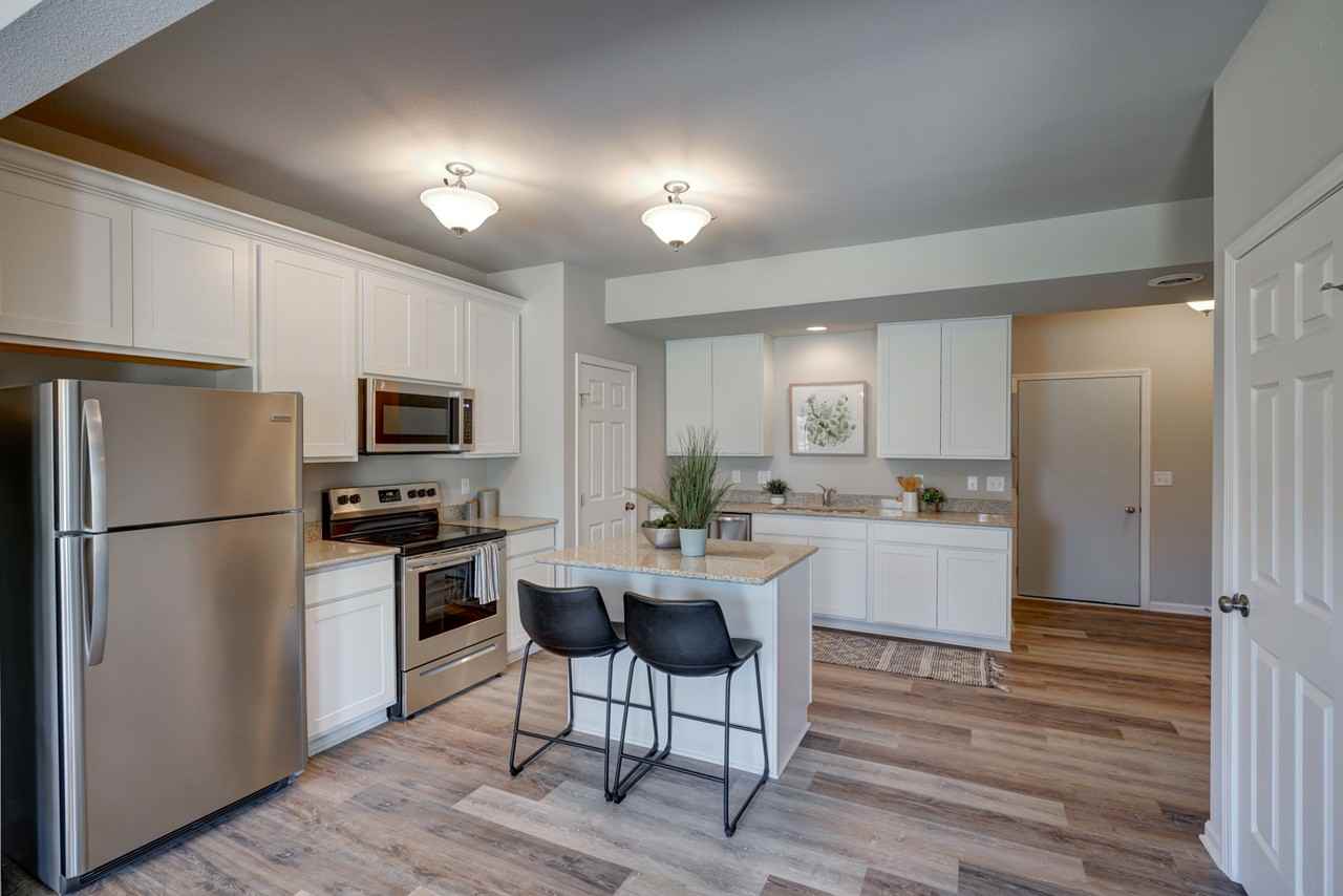619 Mckay Way #3 - Photo 7 of 9