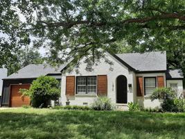 featured image of 1814 W Sunset Ave #1