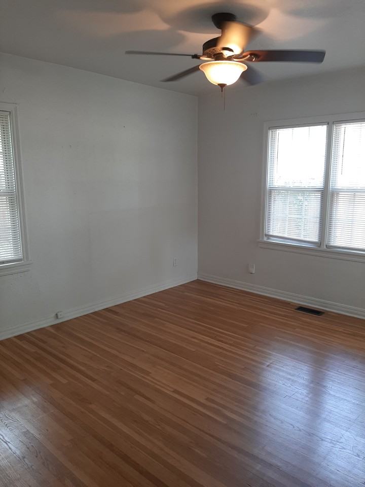 1814 W Sunset Ave #1 - Photo 4 of 10