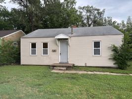 featured image of 1738 N Poplar Ave #1