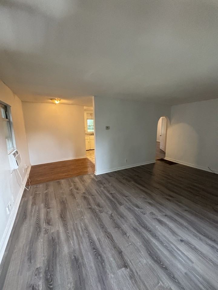 1738 N Poplar Ave #1 - Photo 6 of 14