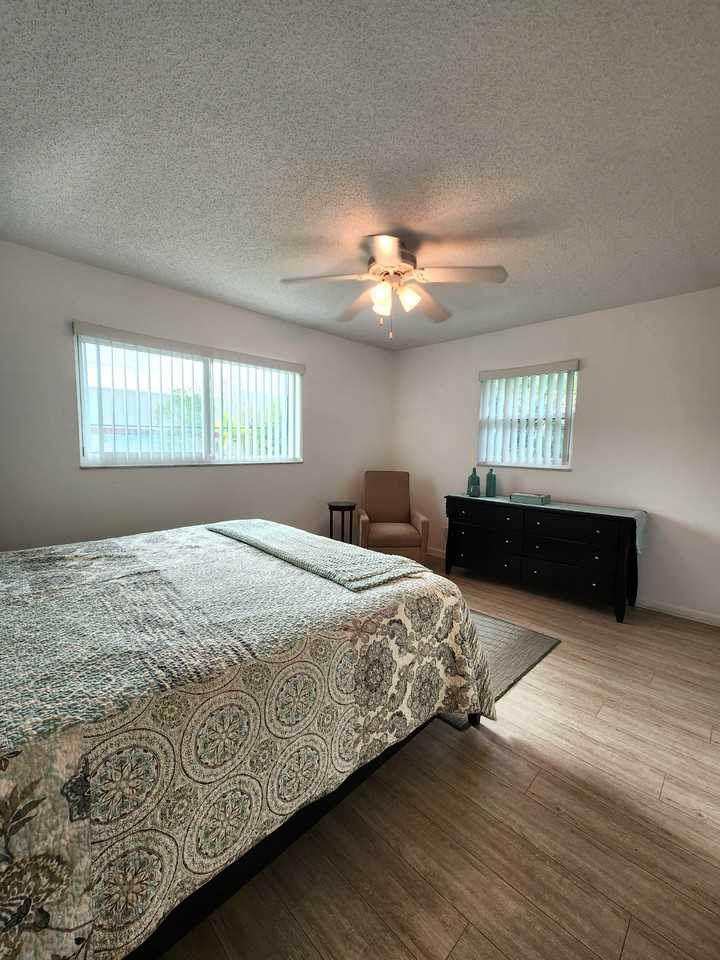 2000 Alamanda Dr #206 - Photo 7 of 32