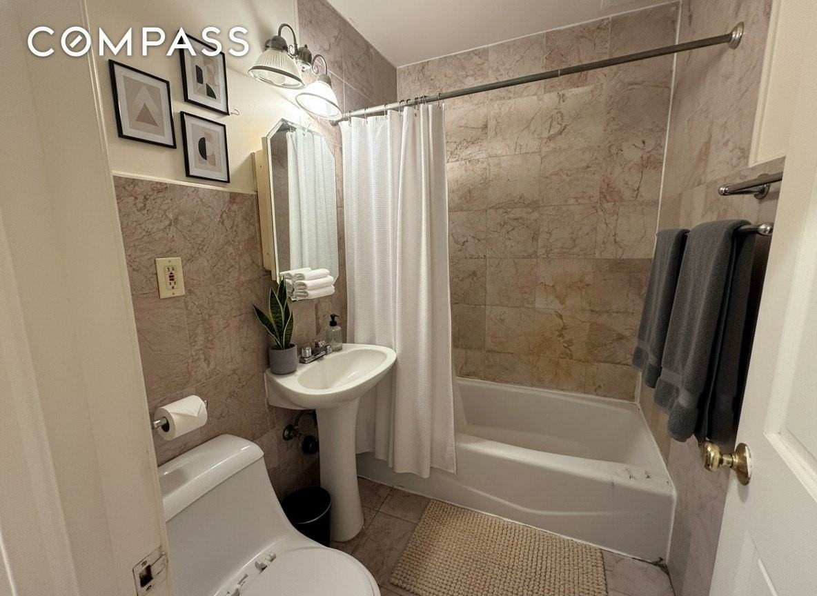 336 E 61st St #10 - Photo 4 of 5