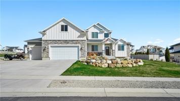 featured image of 2795 E Lakeside Dr