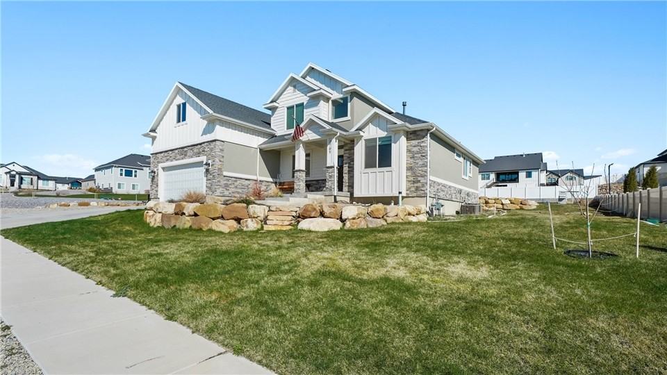2795 E Lakeside Dr - Photo 4 of 32
