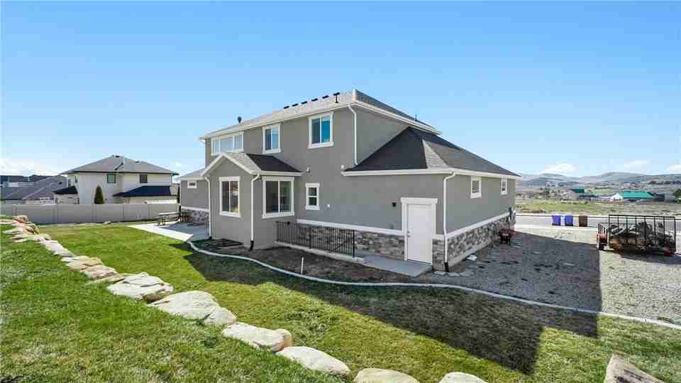 2795 E Lakeside Dr - Photo 5 of 32